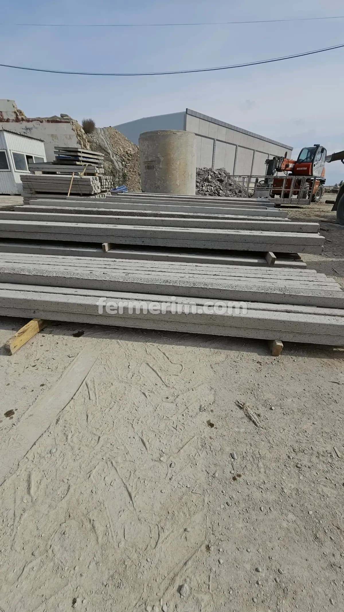İntensiv bağ üçün beton dirəklər beton — şəkil 5