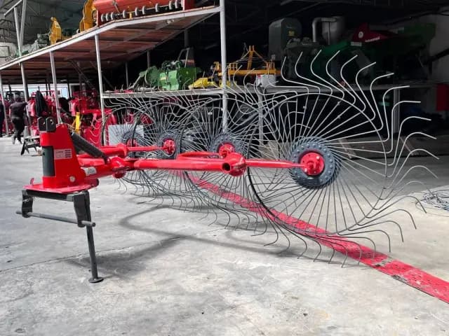 Traktor dırmığı