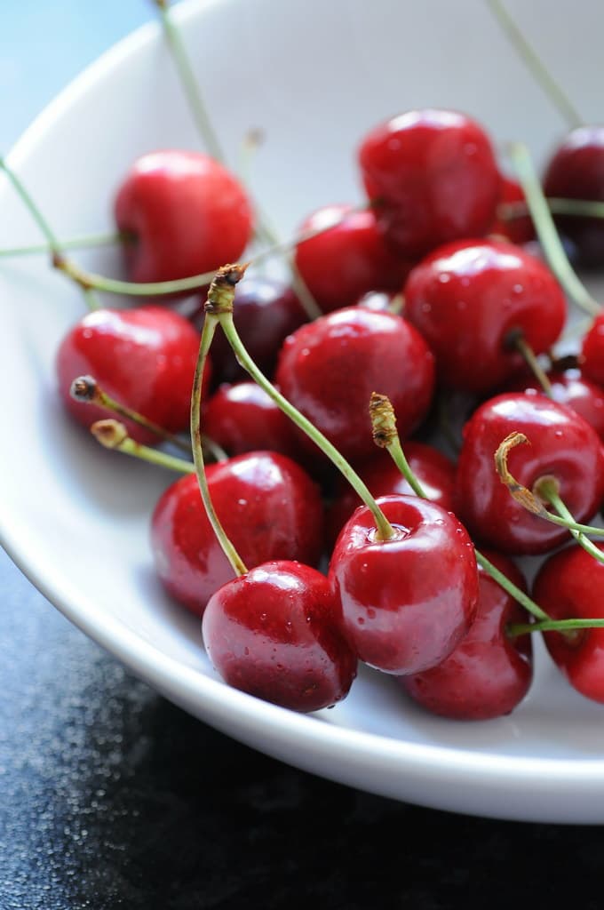 Qəbələ gilası